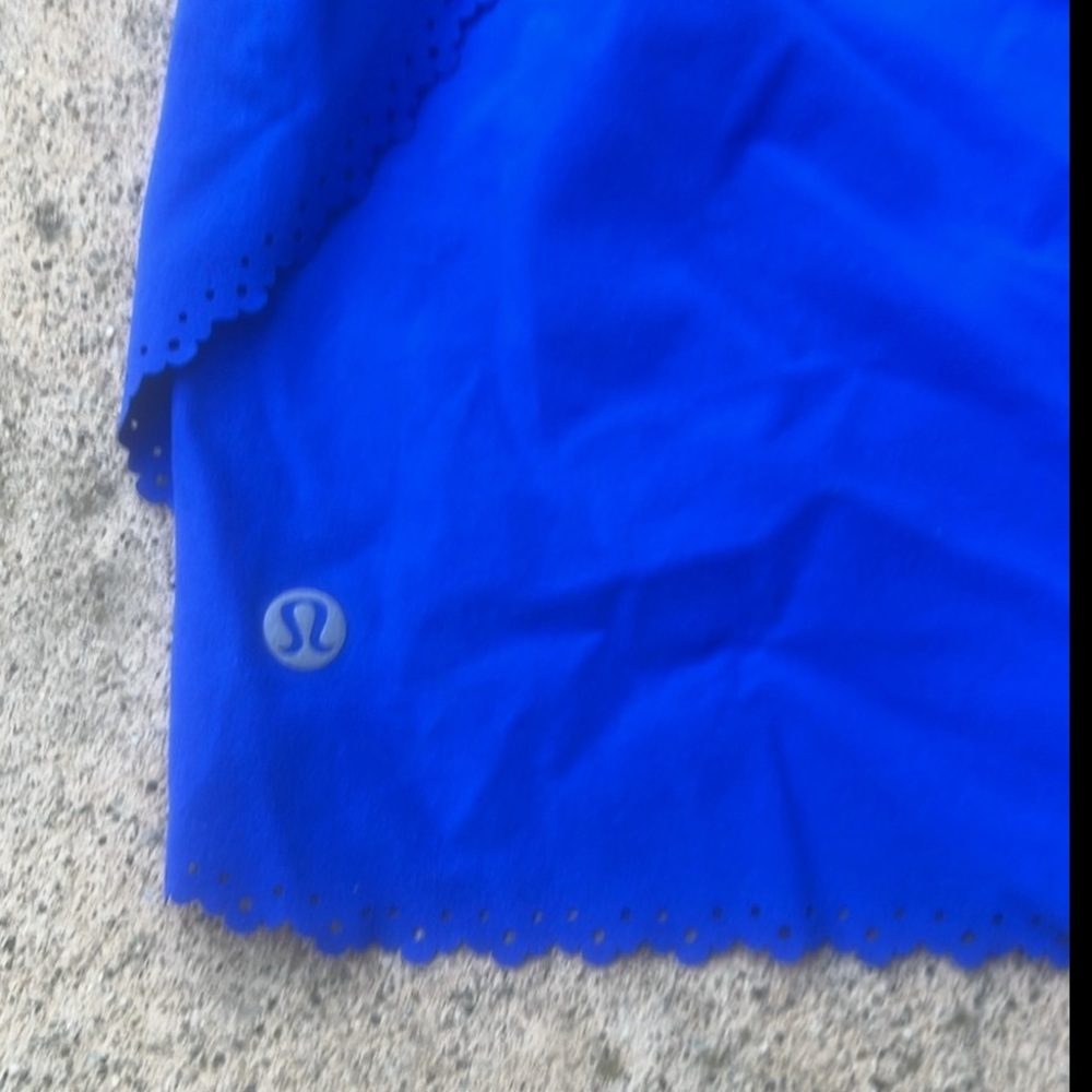 Lululemon Hi It Short Cerulean Blue Scalloped Hem Shorts Women's Size 10 - Picture 8 of 9